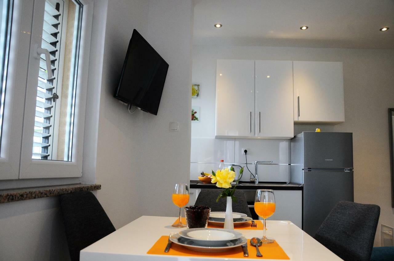Apartment Aria With Private Parking Split Extérieur photo